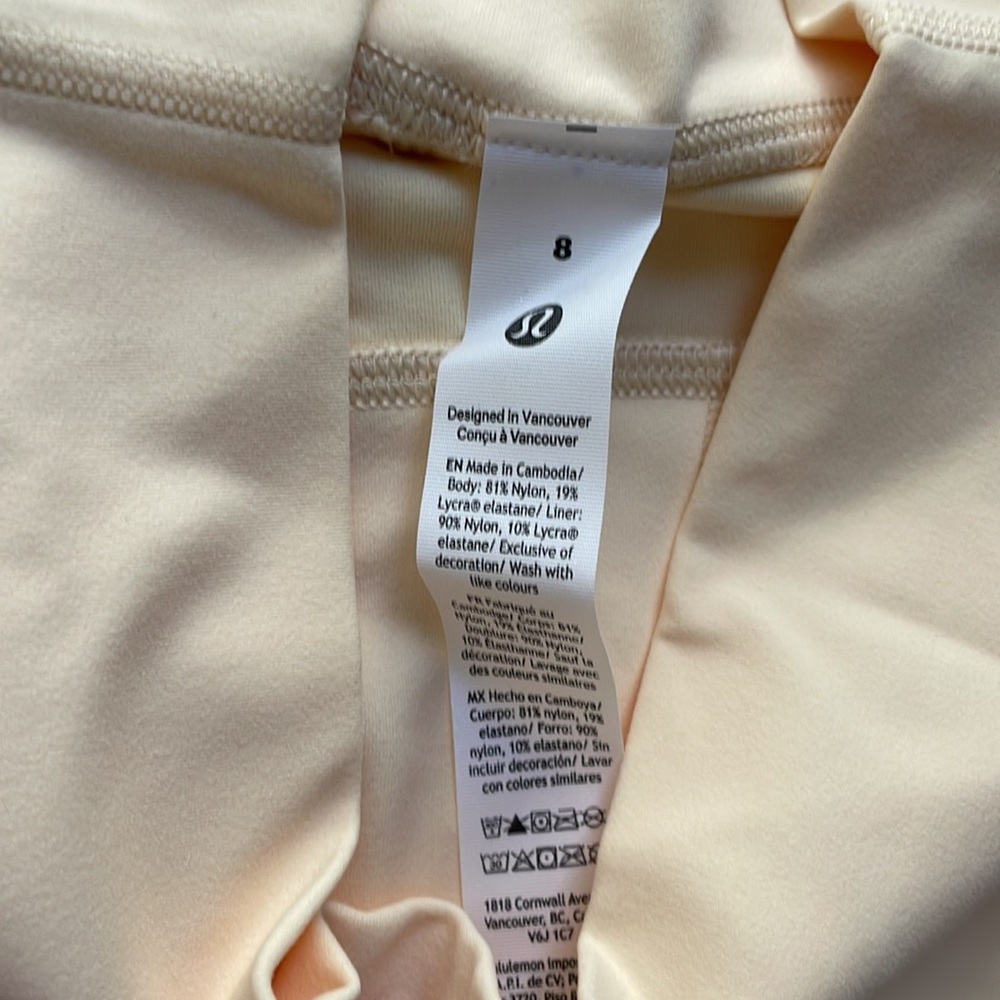 Lululemon Buttercream Align Shorts 4” Size 8 - Picture 3 of 7
